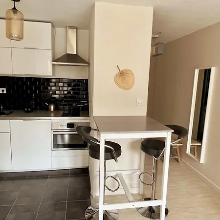 La De L'hyper Centre *